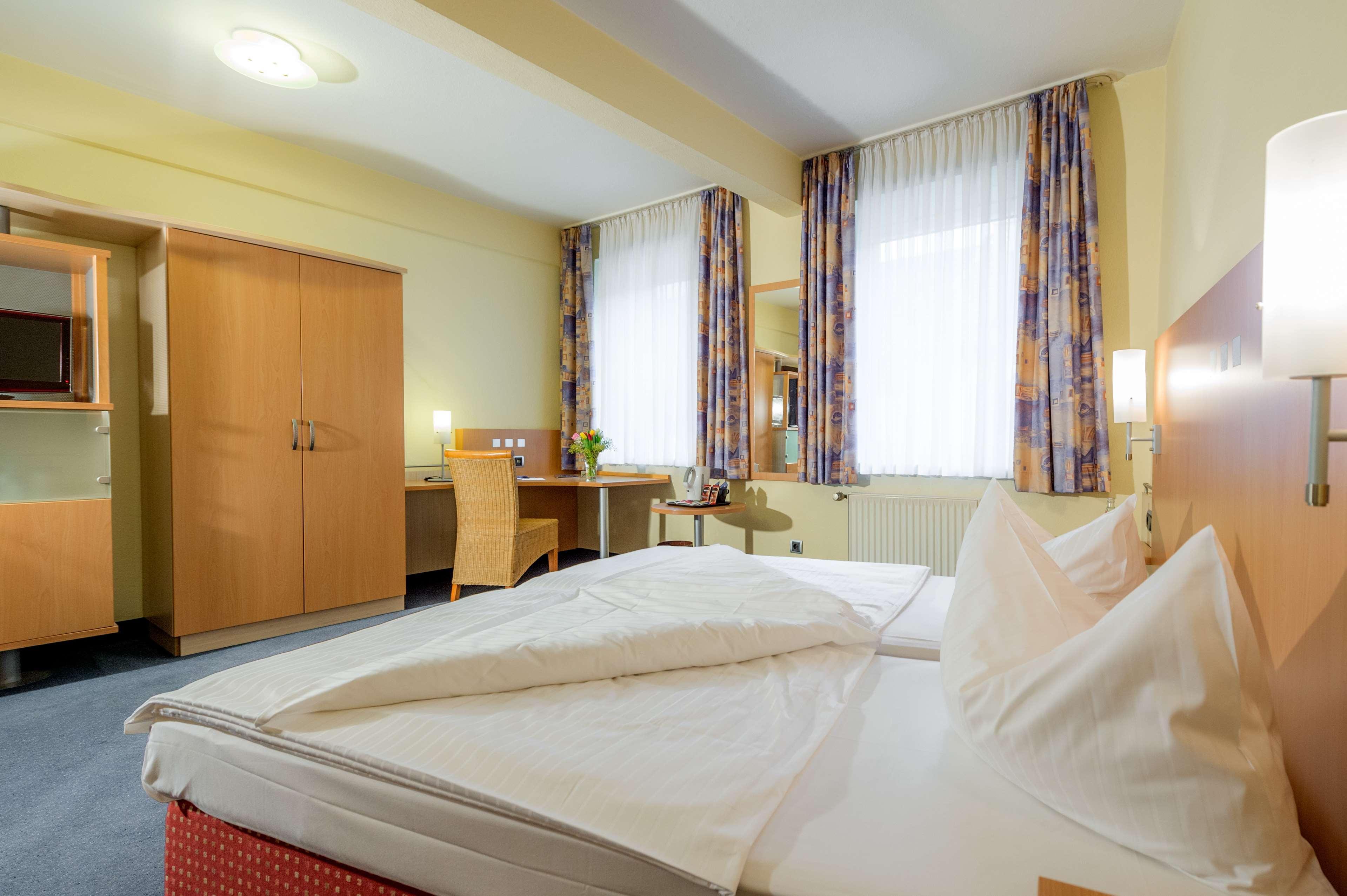 Best Western Weymouth Hotel Rembrandt ภายนอก รูปภาพ